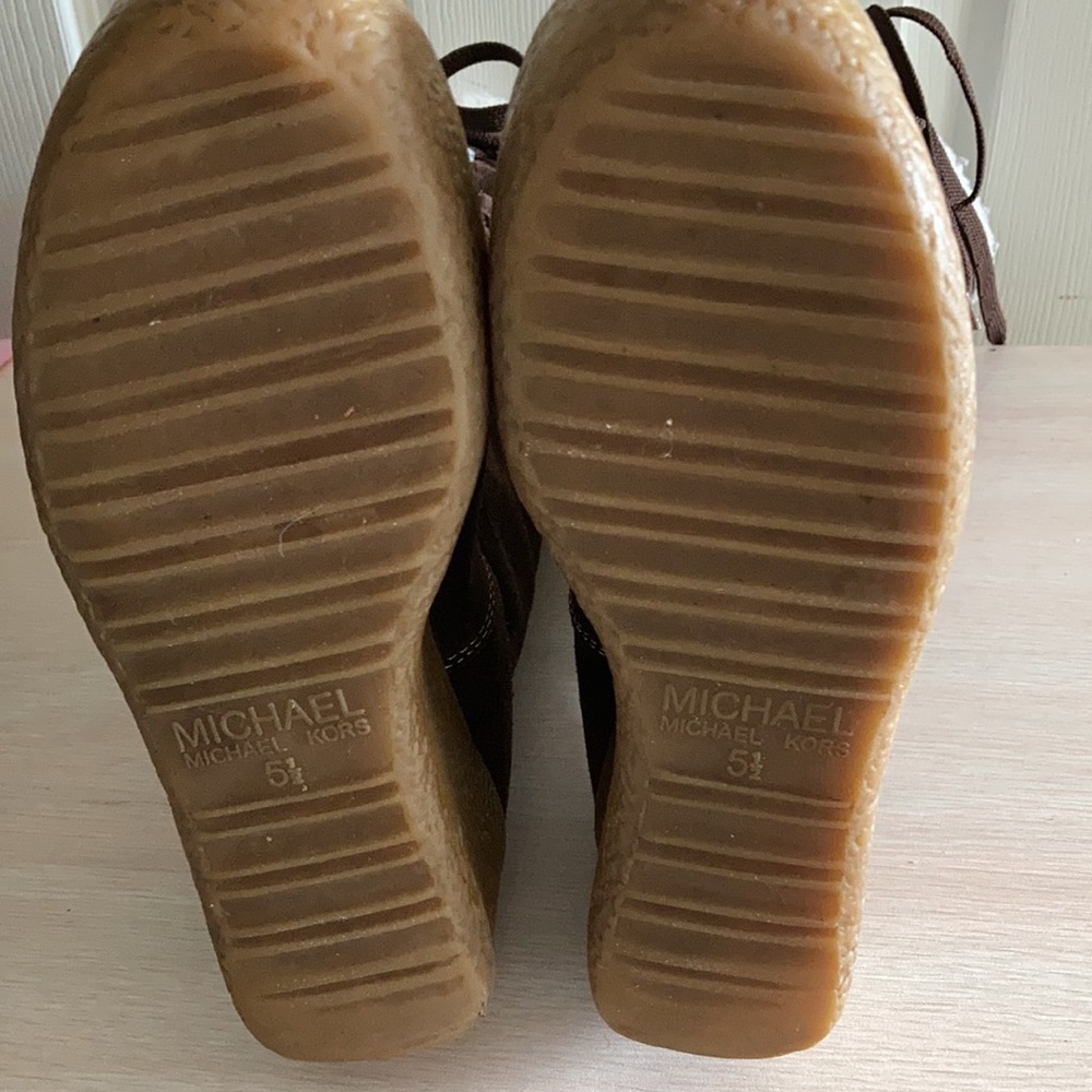 MICHAEL KORS WOMEN SHEARLING LACE UP WEDGE BOOTS SIZE 5.5 - Picture 5 of 10